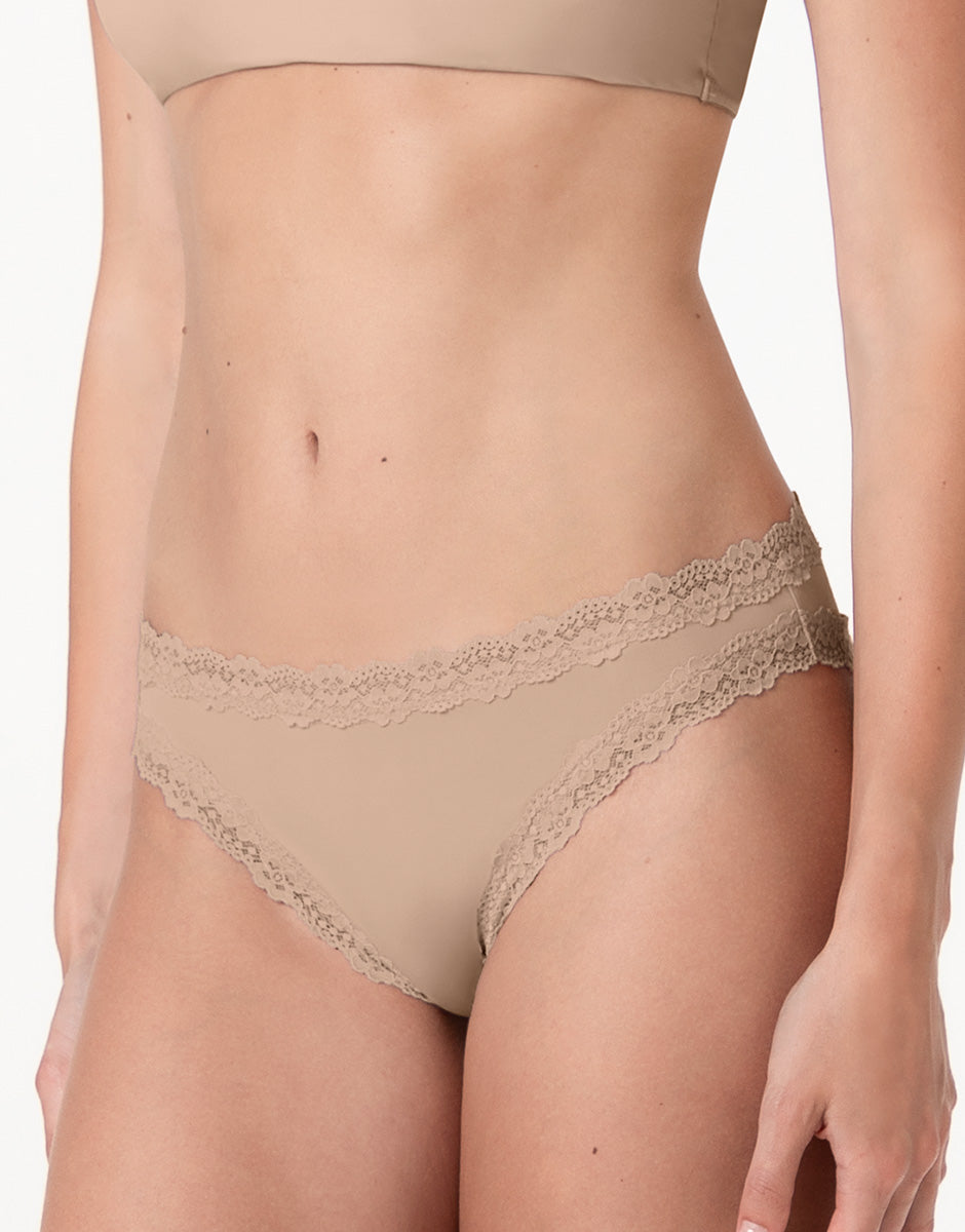 Lovable So Lacy Panties Lacy Micro slip nudo chiaro in microfibra