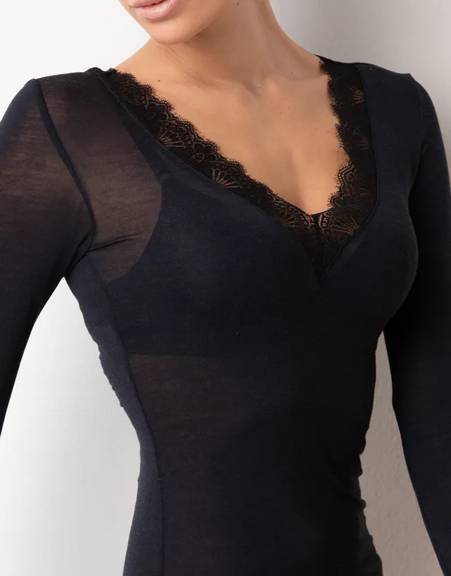 Lovable Invisible Ultralight and Warm maglia scollo V 2/S nera modal cashmere